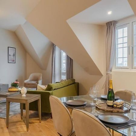 Luxury Penthouse - Castle Views - 2 Bed & Parking Windsor Exterior foto